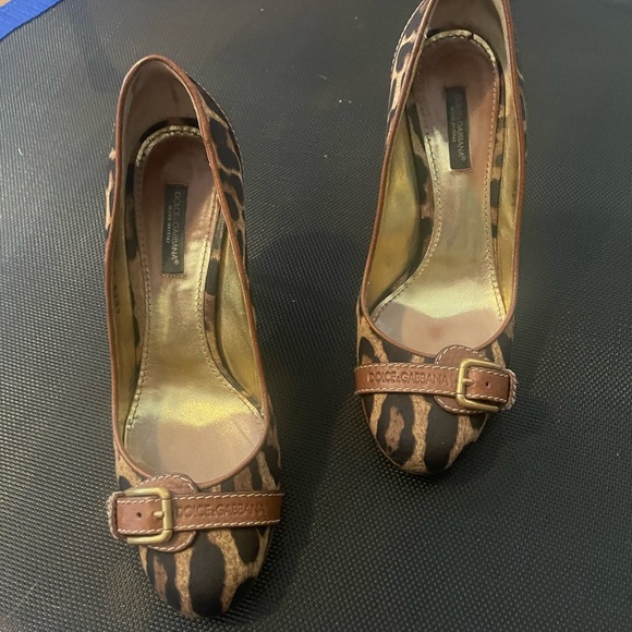 Beautiful DG pumps. - Picture 4 of 4